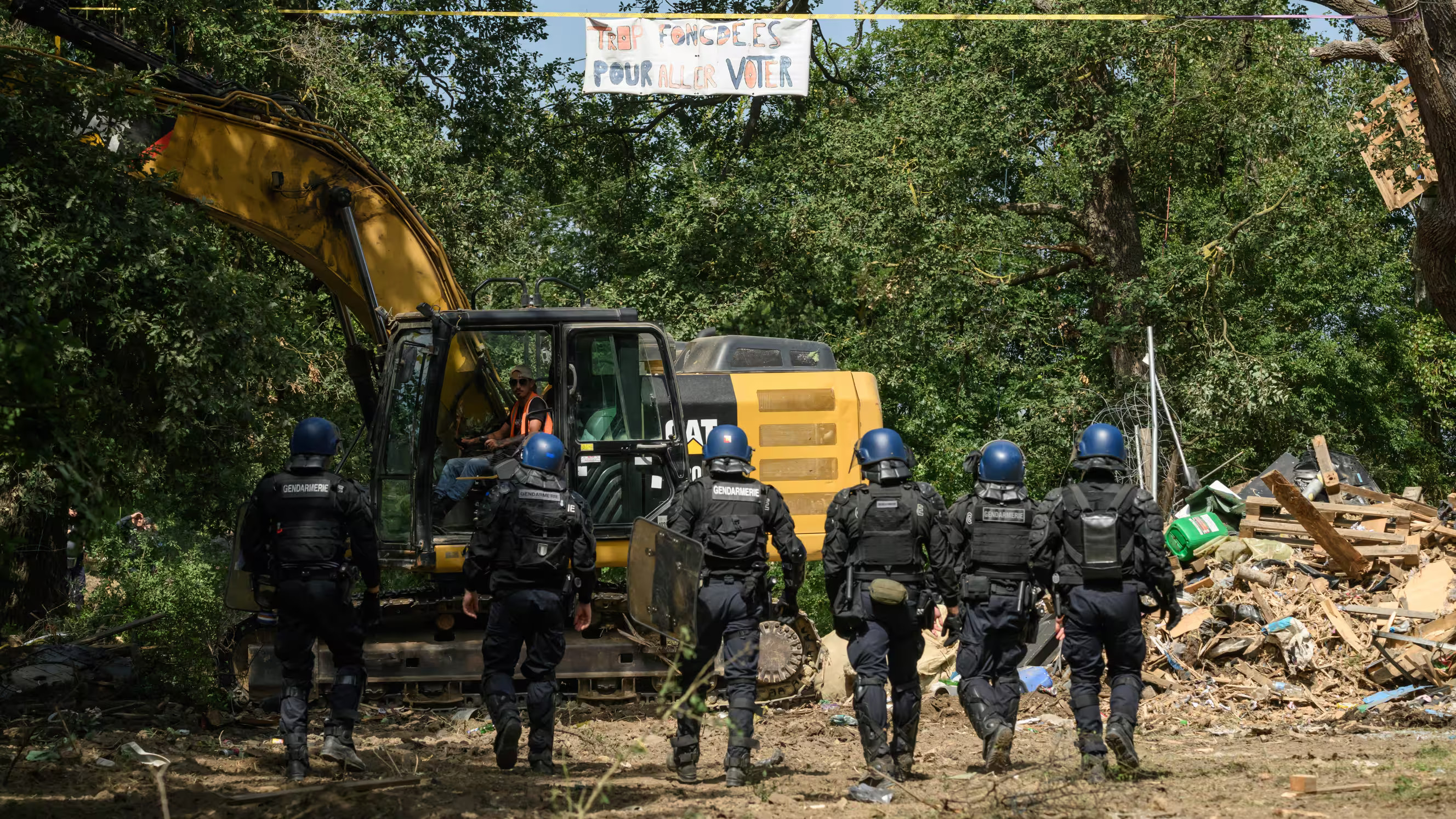 Chantier de l'A69 : violences et intimidations à l'encontre des militants écologistes et habitants